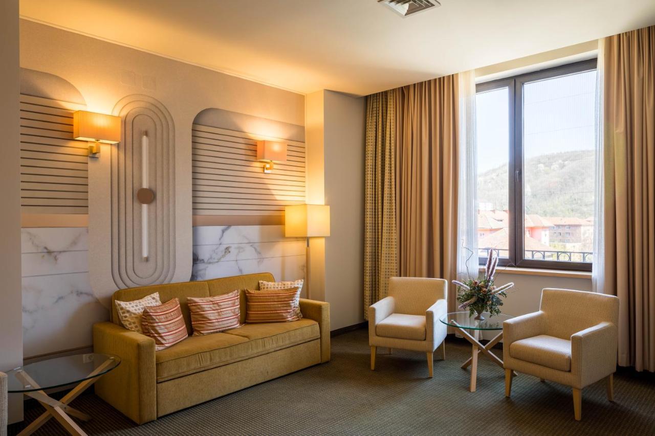 Hotel Rogge Reșița Dış mekan fotoğraf