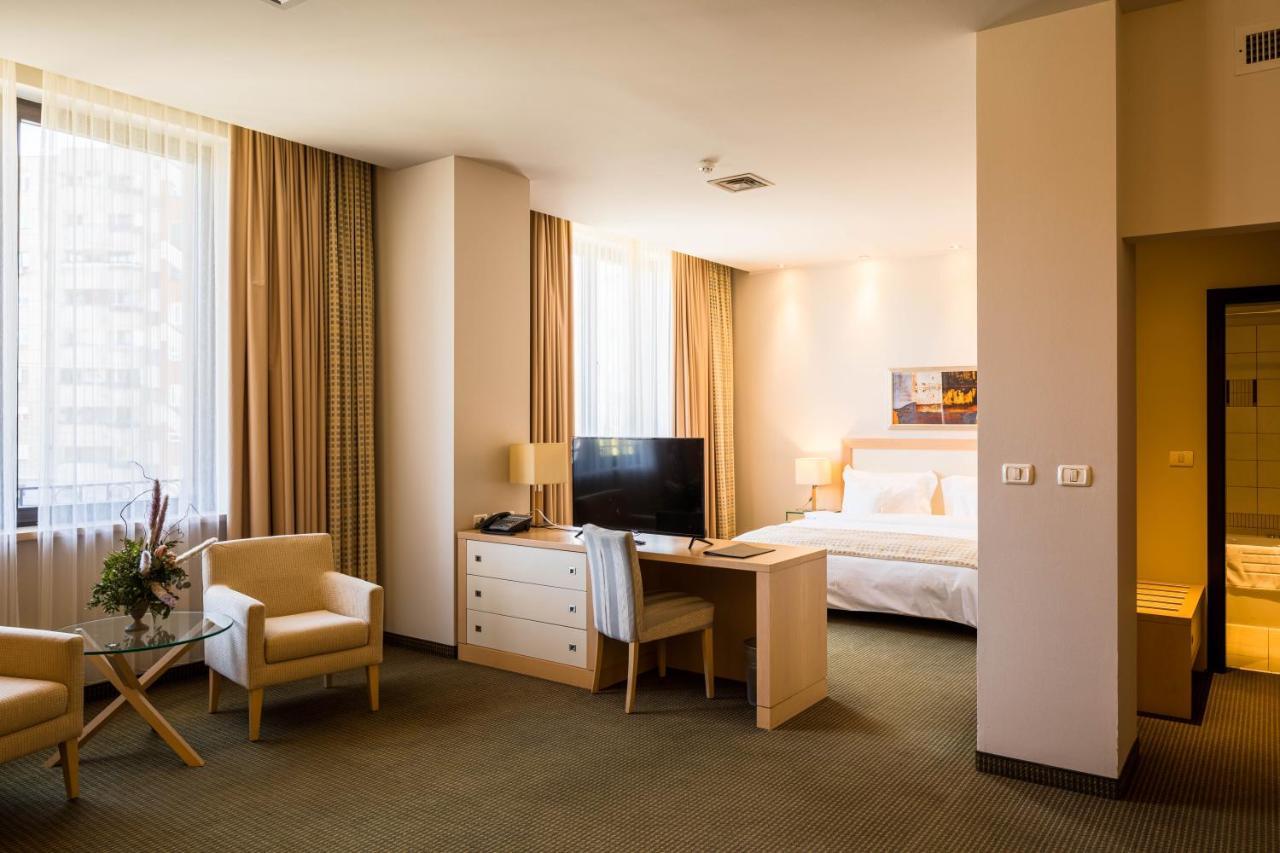 Hotel Rogge Reșița Dış mekan fotoğraf