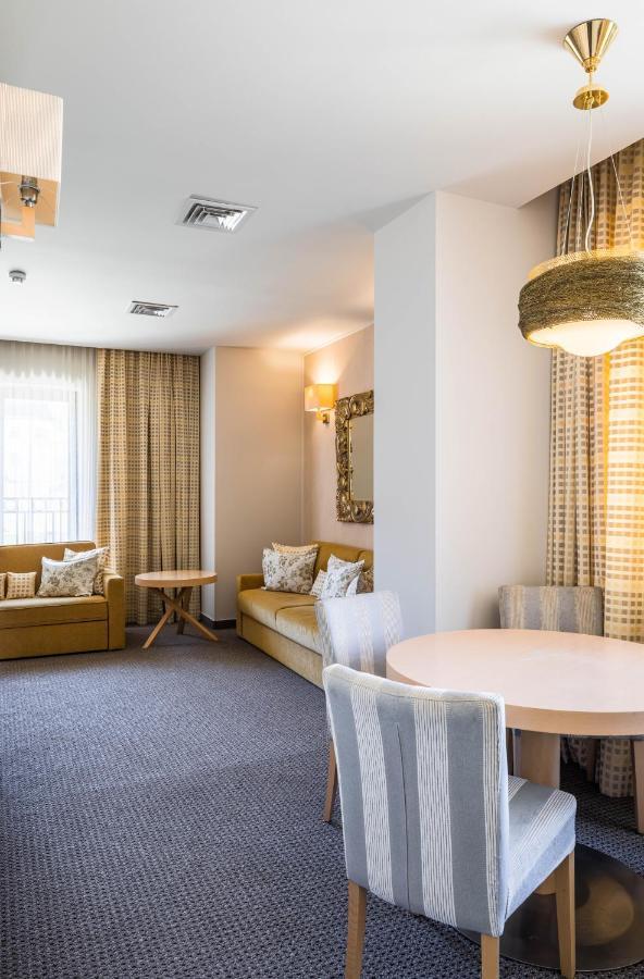 Hotel Rogge Reșița Dış mekan fotoğraf