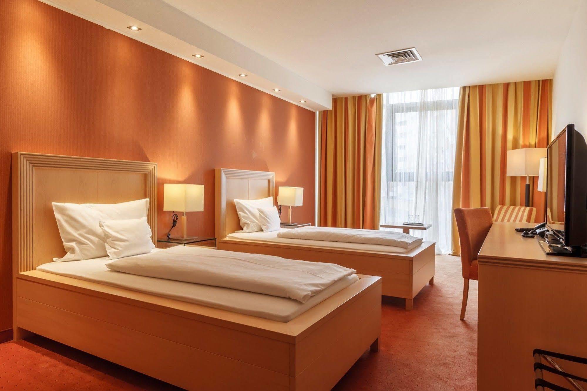 Hotel Rogge Reșița Dış mekan fotoğraf