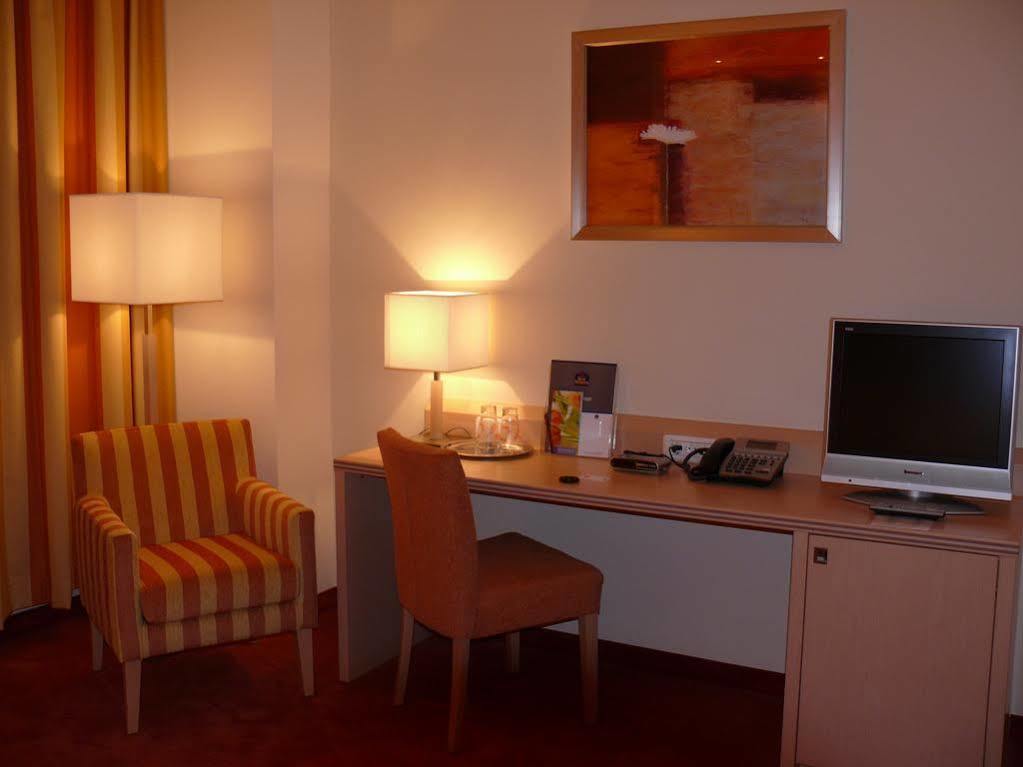Hotel Rogge Reșița Dış mekan fotoğraf