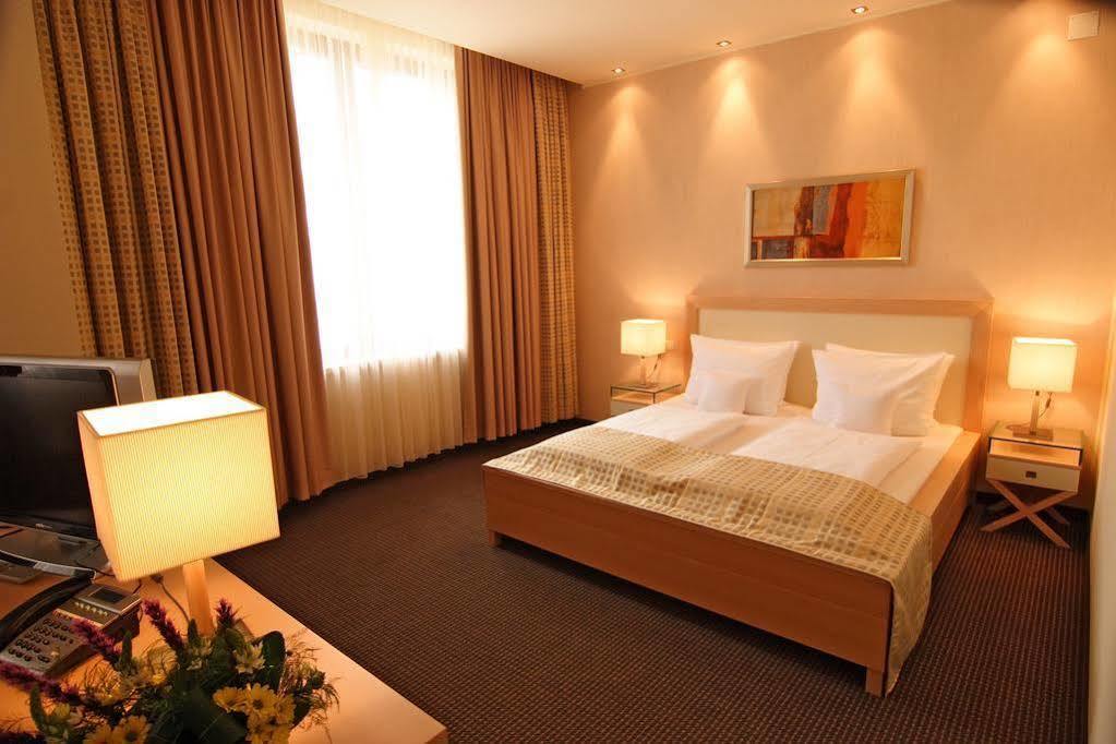 Hotel Rogge Reșița Dış mekan fotoğraf