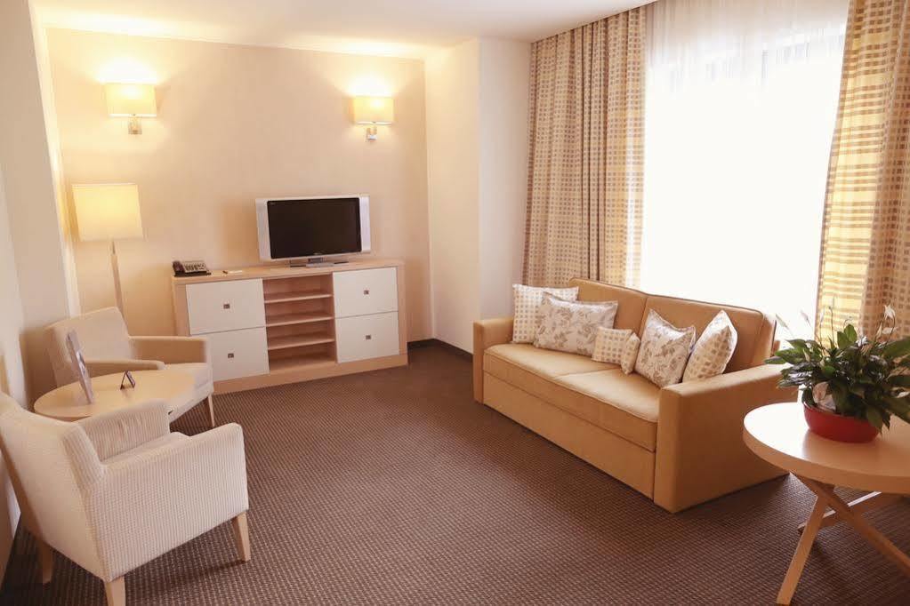 Hotel Rogge Reșița Dış mekan fotoğraf